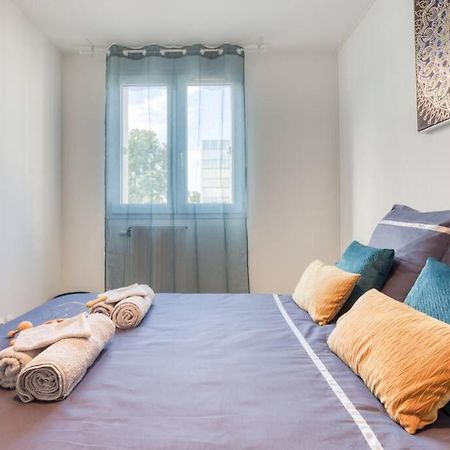 L'Elysee - Easy Check-In - Arrivee Autonome - Place Parking Privative - T2 Surequipe - Wifi - Netflix Apartamento Courcouronnes Exterior foto